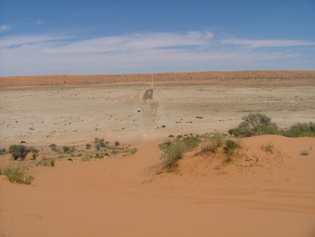 Le blanc c'est les pans et le rouge le sable des dunes