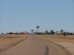 Birdsville, un des points les plus reculés de l'Outback, qu'on retrouve avec plaisir après la traversée du Simpson Desert