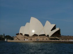 Le superbe Opéra House de Sydney, si décrié à sa naissnace