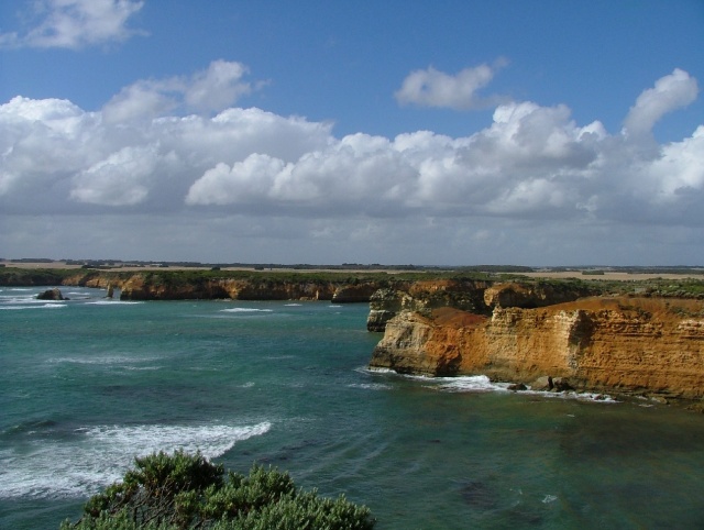 Falaises escarpées, côte déchiquetée, c'est le début de la mythique Great Ocean Road