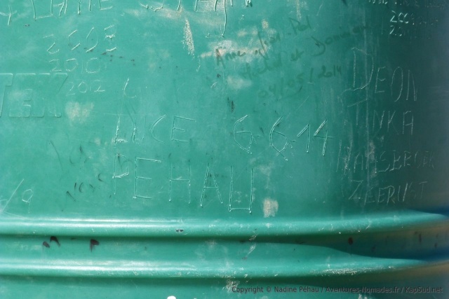 Comme les autres avant nous, nous sacrifions au rituel de la gravure de notre marque