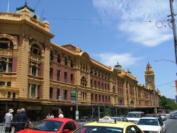 Bâtiments typiquement victoriens de la gare de Melbourne