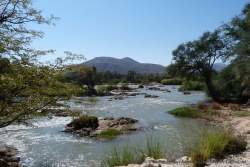 Les arrêts pour admirer les points de vue sur la rivière sont fréquents
