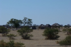 Une improbable ferme plantée entre deux pans