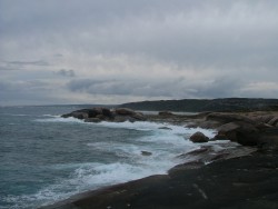 Côte découpée du Cap Frecinet
