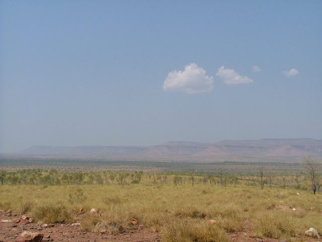 Barrières rocheuses à l'horizon