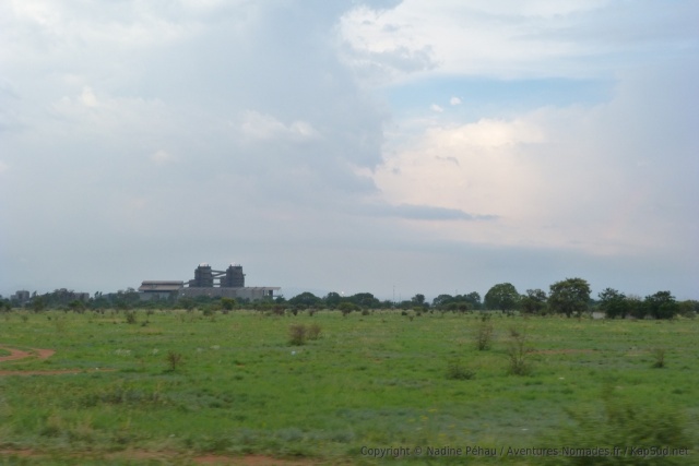 A la sortie du Pilanesberg, nous traversons une région riche en mines de tout genre