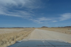 A cause de notre panne, nous devons changer de destination et revenir vers la "civilisation"