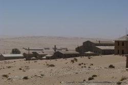 Au début du 20ème siècle, Kolmanskop fut le théatre d'une rée vers le diamant extraordinaire