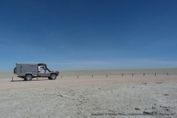 A chaque fois qu'on vient, on ne résiste pas à l'appel de la photo de Totoy devant le grand pan d'Etosha