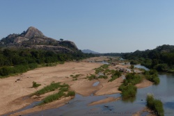 Magnifique panorama depuis le pont sur la rivière Runde