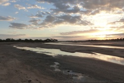Soleil couchant sur la rivière Save