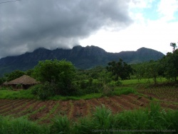 Les montagnes de Zomba sont cernées par les nuages