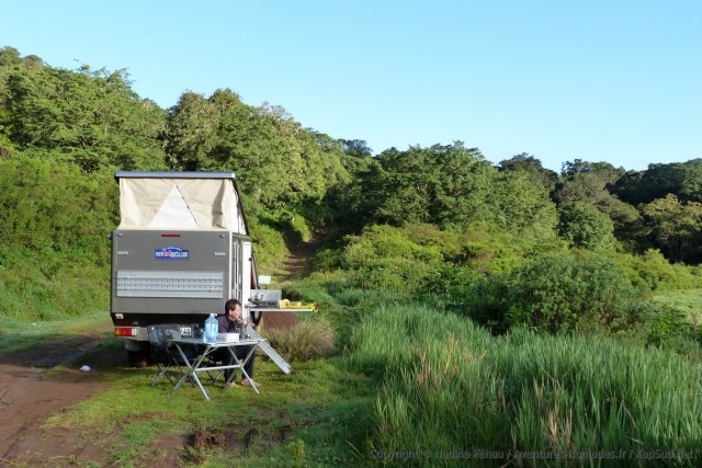 Notre bivouac pour ce soir, le seul endroit plat qu'on a eu la chance de trouver !