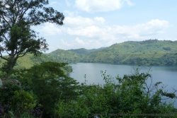 Lac de cratère Nyinambuga