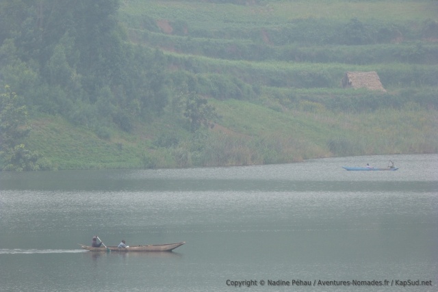 Pour aller de villages en villages, la pirogue est le moyen le plus rapide