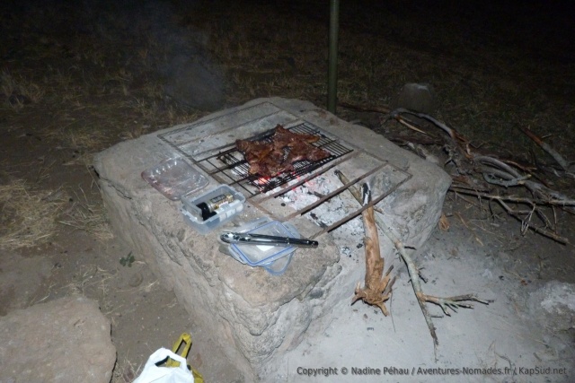 Un bon repas en perspective : T-bones grillés au barbecue
