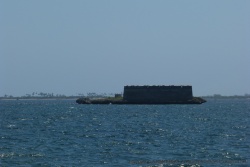 Un dernier coup d'oeil sur le petit fortin gardien de lîle