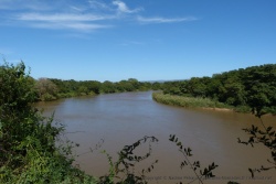 La rivière Suthu fait office de frontière naturelle avec le Mozambique