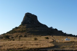 La colline d'Isandhlwana domine le champ de bataille de la guerre anglo-zouloue