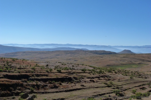 Au Lesotho, on évolue constamment au milieu des montagnes