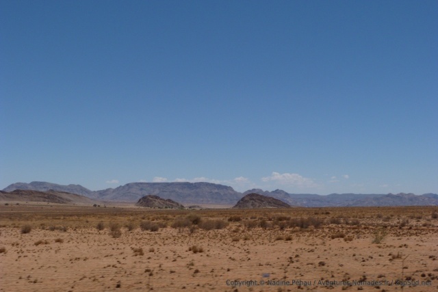 De belles montagnes rompent la monotonie d'un relief souvent plat