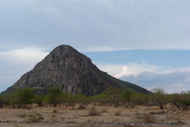 Dans la mythologie San, cette montagne représente la mère