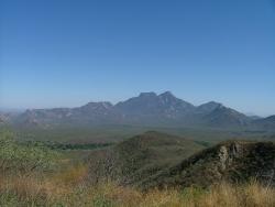 Vue de plaines et de montagnes