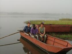 Sur le lac de Tengréla avec notre piroguier