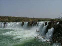 Les chutes de Gouina