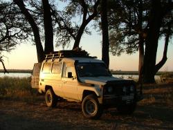 Camping sur rivière à Chobe