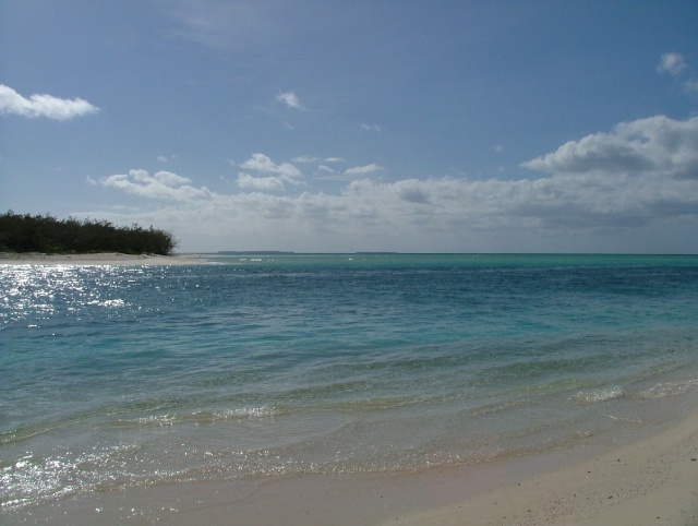 Plages côtés lagon vues du pont de Mouli