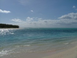 Plages côtés lagon vues du pont de Mouli