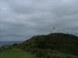 Cape Byron escarpé et son phare