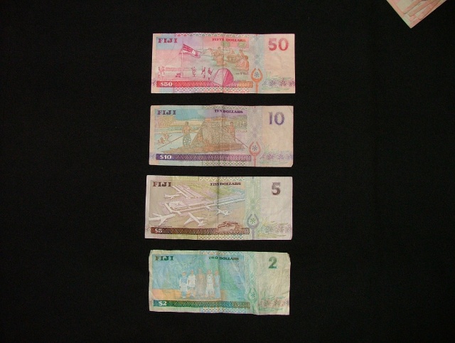 Dollars fidjiens