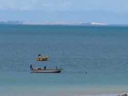Pêcheurs avec vue sur l'Arquipelago de Bazaruto