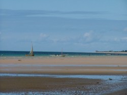 Boutres au mouillage en attendant la marée haute