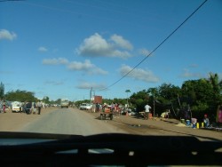 Scènes quotidienne dans les villages traversés par la route	