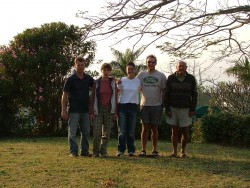Nous avons rejoint nos amis, Krissy et Slade, chez son père