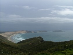 La grande baie précédant l'immense plage de Ninety Miles Beach