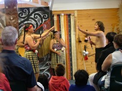 Danse traditionnelle des bâtons