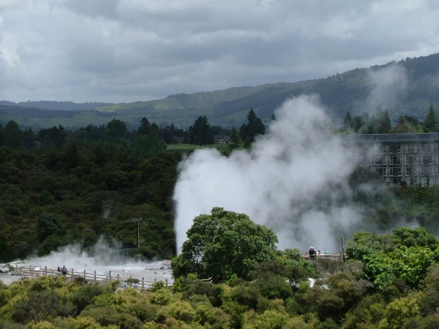 Geyser Pohutu