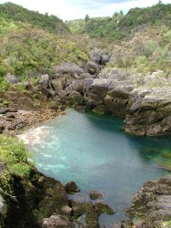 Le niveau de la rivière à Aratiatia monte rapidement
