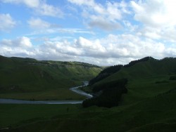 Et au milieu coule une rivière ...