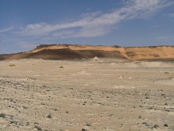 Arrivée spectaculaire sur le Dhar de Tichit
